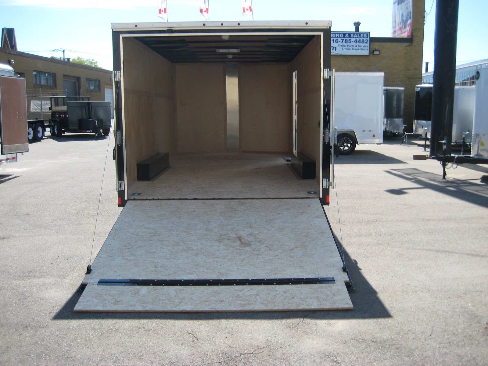 Enclosed Trailer WELLS CARGO 8'6